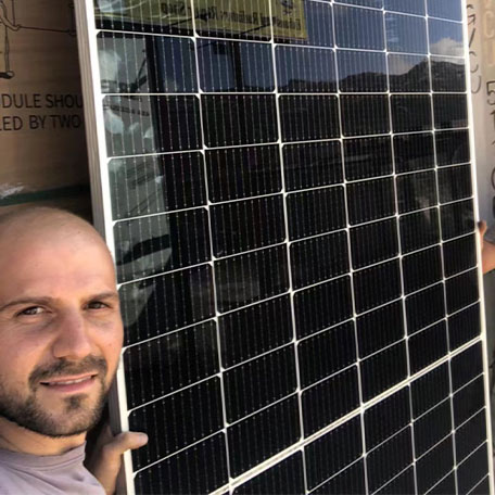Оптовики в Ливане закупили 40 контейнеров солнечных батарей